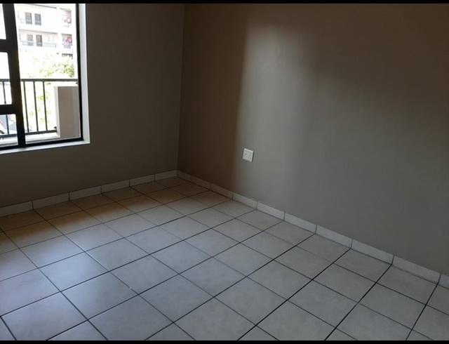 2 BEDROOM PROPERTY TO RENT IN BURGUNDY ESTATE